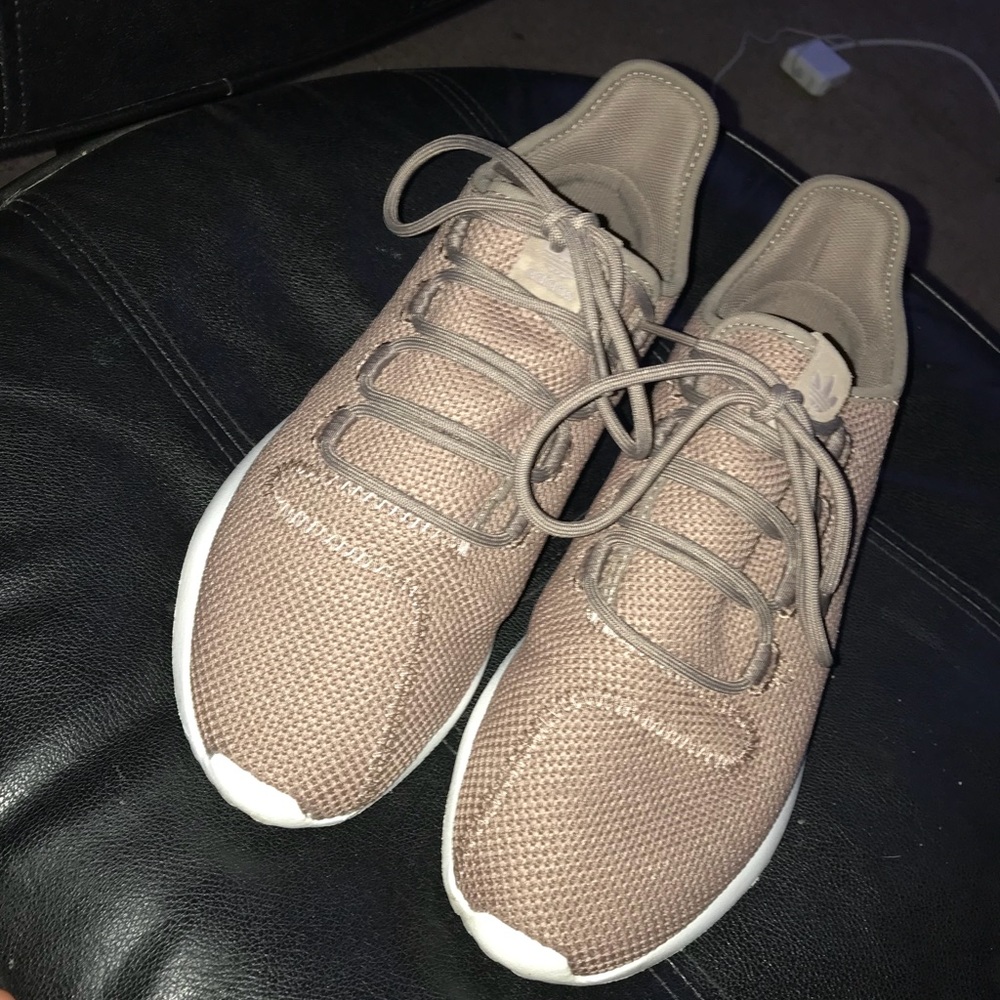 Adidas tubular low